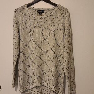Level eight sweater size xl